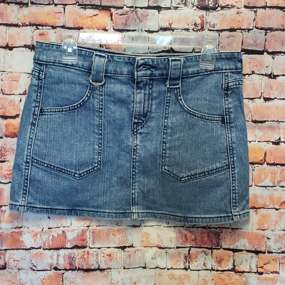 Levis Superlow stretch denim mini skirt